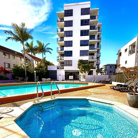 Aqualine Apartments On The Broadwater Gold Coast Exterior photo